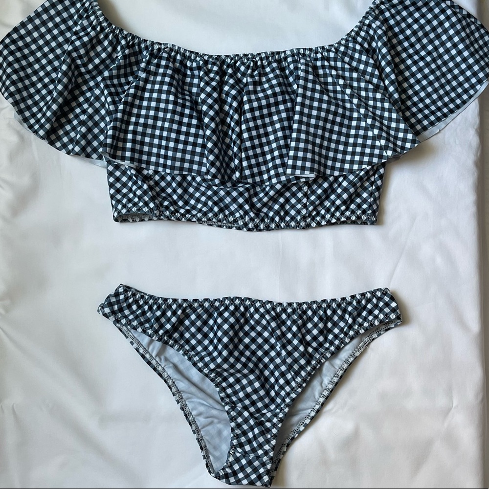 Gingham bikini swimsuit set
